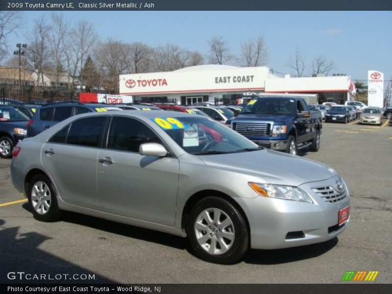 Classic Silver Metallic / Ash 2009 Toyota Camry LE