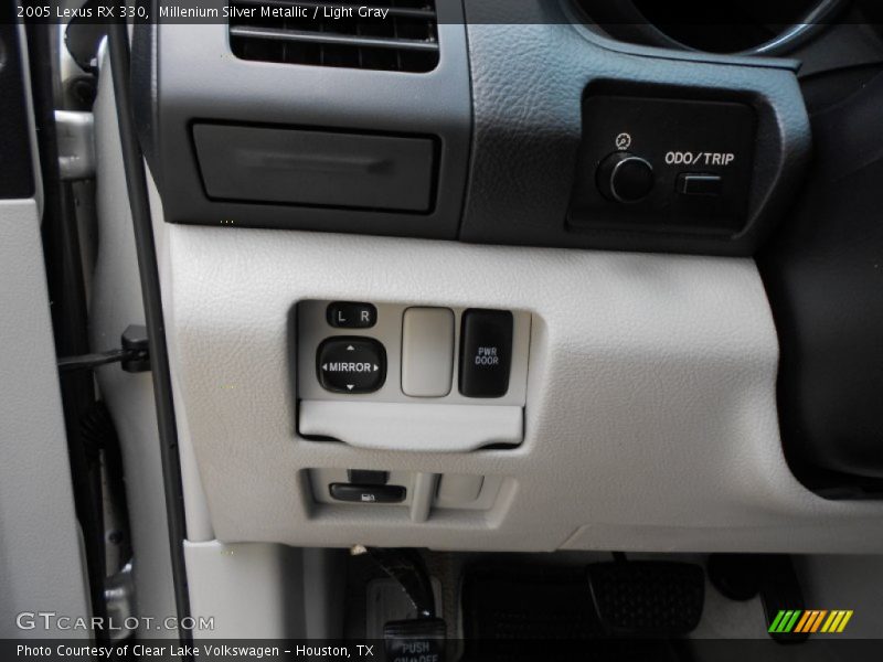 Millenium Silver Metallic / Light Gray 2005 Lexus RX 330