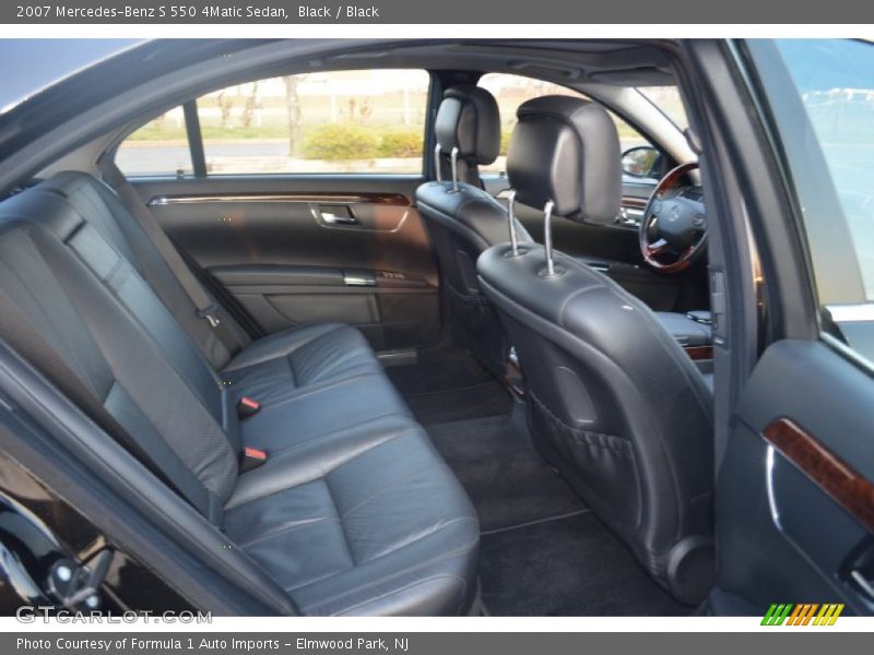 Black / Black 2007 Mercedes-Benz S 550 4Matic Sedan
