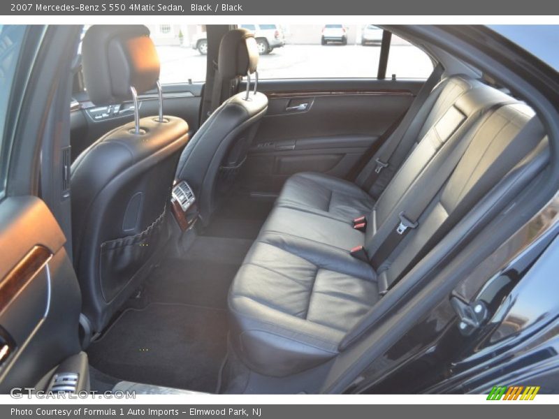 Black / Black 2007 Mercedes-Benz S 550 4Matic Sedan