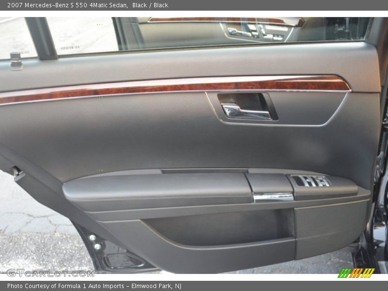 Black / Black 2007 Mercedes-Benz S 550 4Matic Sedan
