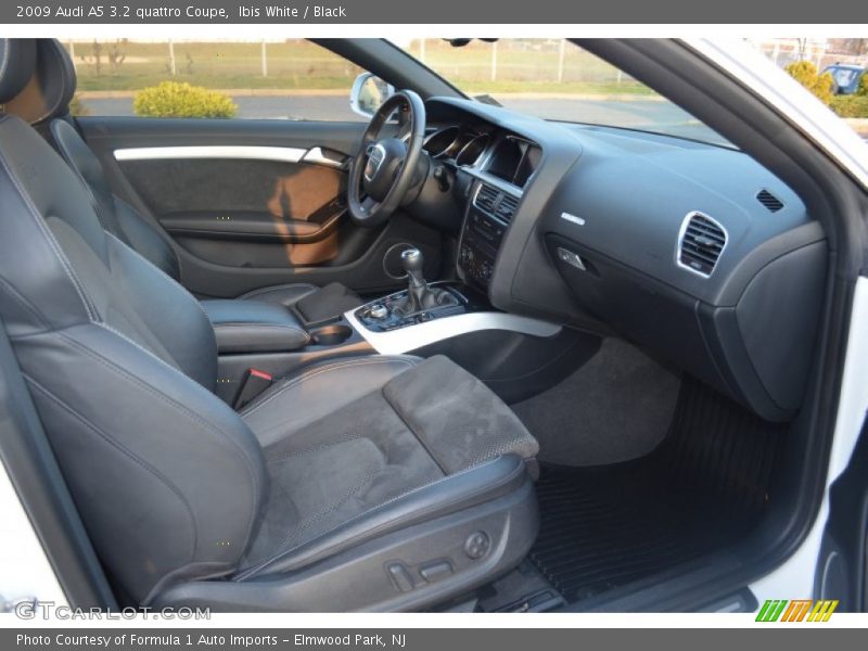 Ibis White / Black 2009 Audi A5 3.2 quattro Coupe