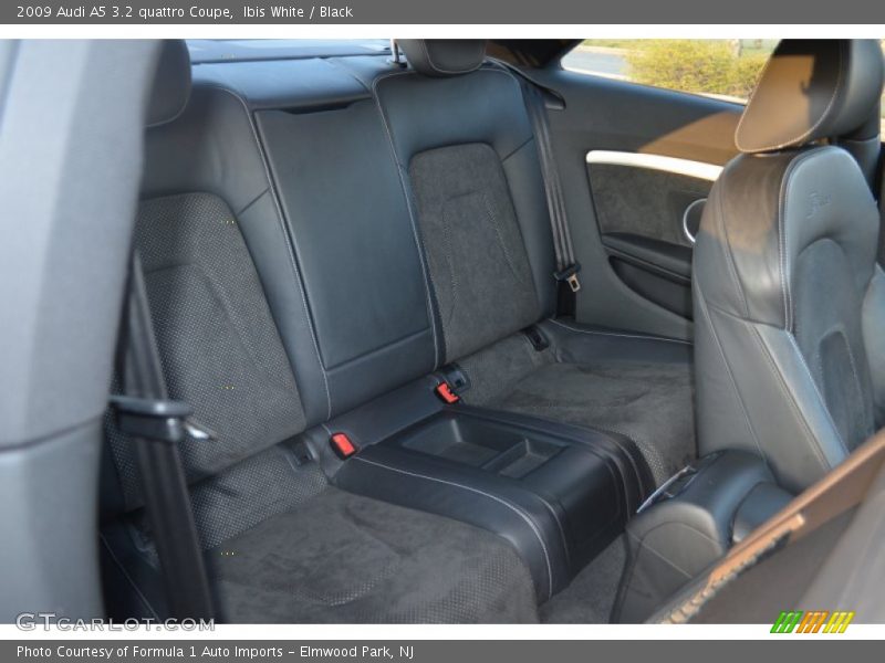 Ibis White / Black 2009 Audi A5 3.2 quattro Coupe