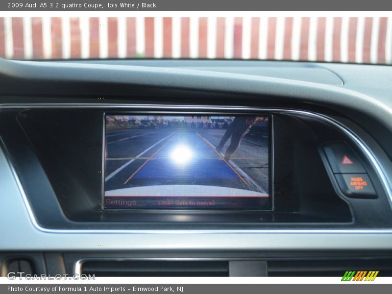 Ibis White / Black 2009 Audi A5 3.2 quattro Coupe