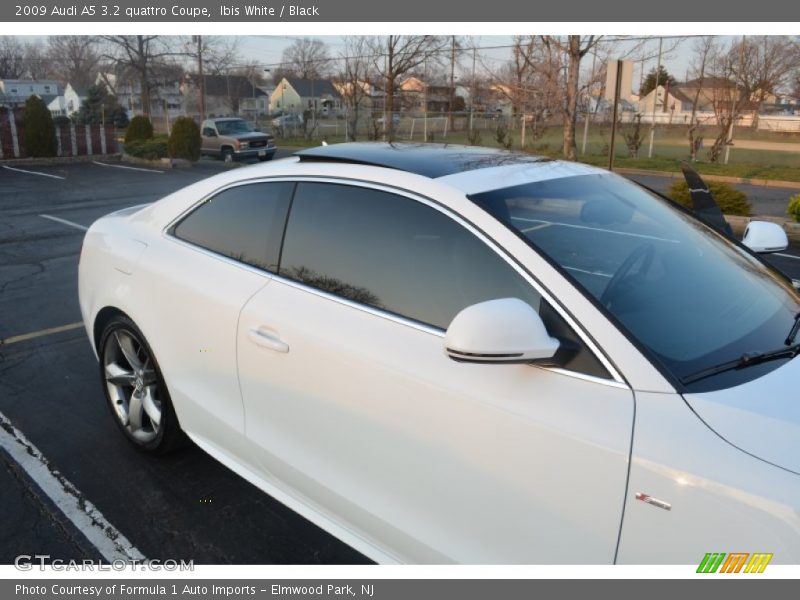 Ibis White / Black 2009 Audi A5 3.2 quattro Coupe