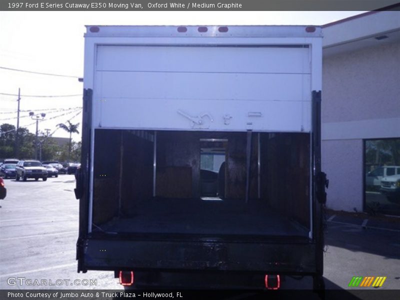 Oxford White / Medium Graphite 1997 Ford E Series Cutaway E350 Moving Van