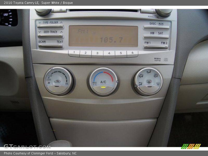 Super White / Bisque 2010 Toyota Camry LE