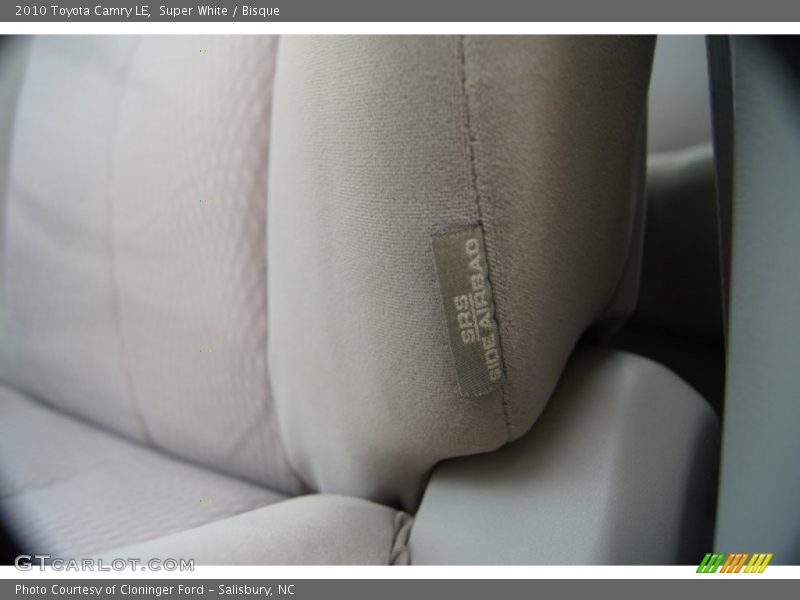 Super White / Bisque 2010 Toyota Camry LE