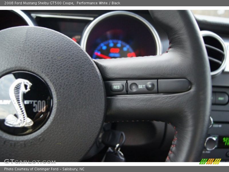 Performance White / Black 2008 Ford Mustang Shelby GT500 Coupe