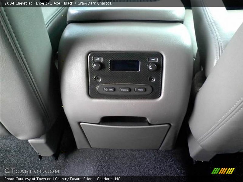 Black / Gray/Dark Charcoal 2004 Chevrolet Tahoe Z71 4x4