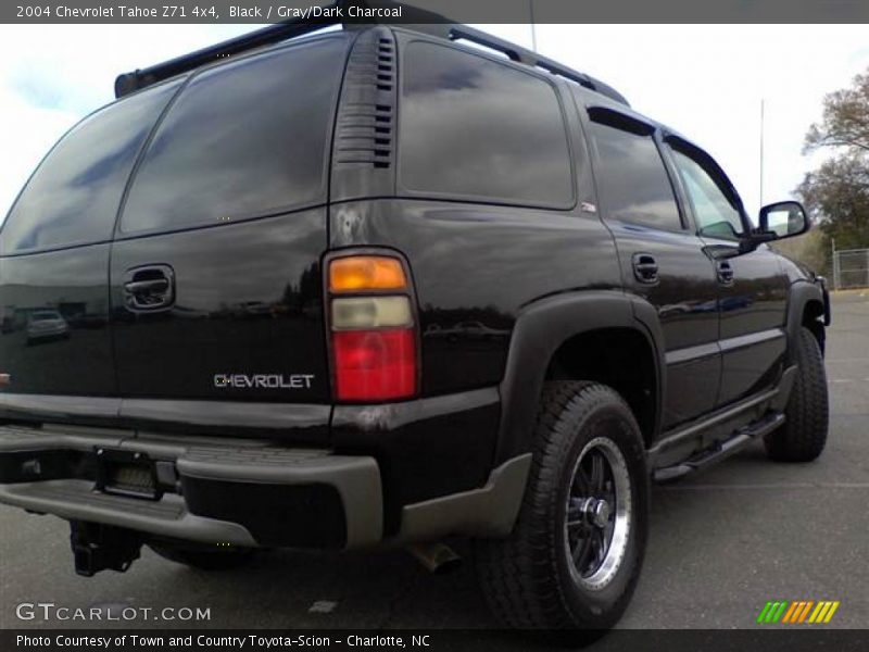 Black / Gray/Dark Charcoal 2004 Chevrolet Tahoe Z71 4x4