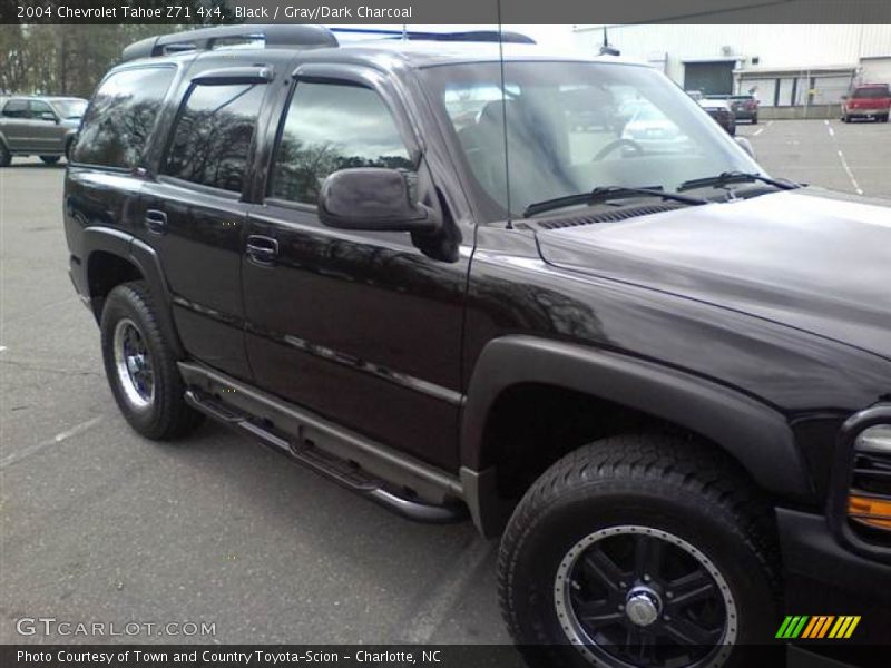 Black / Gray/Dark Charcoal 2004 Chevrolet Tahoe Z71 4x4
