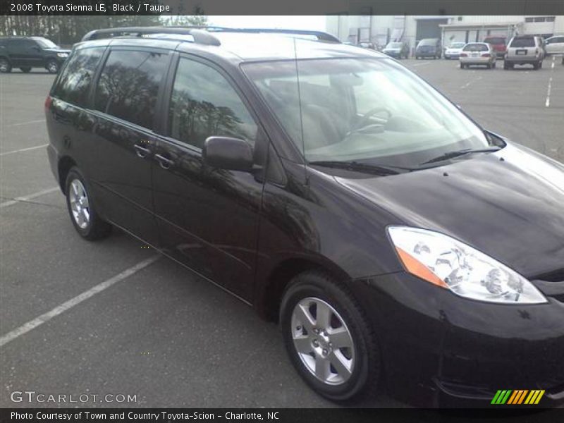 Black / Taupe 2008 Toyota Sienna LE