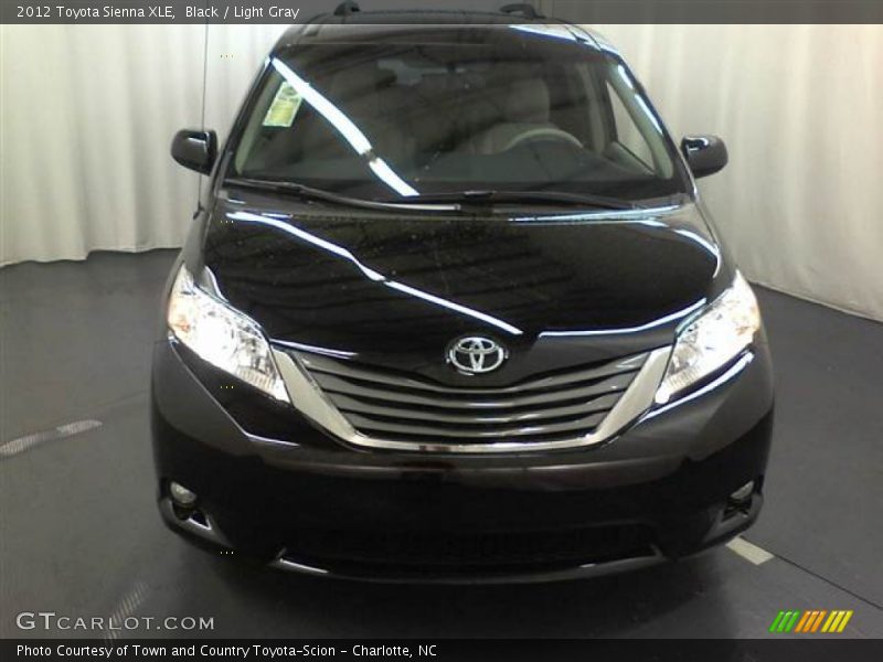 Black / Light Gray 2012 Toyota Sienna XLE