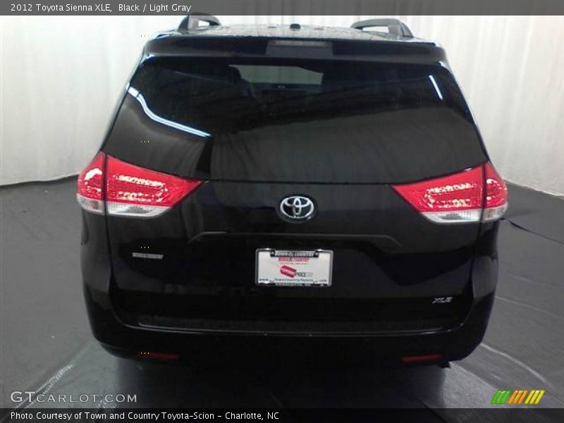 Black / Light Gray 2012 Toyota Sienna XLE