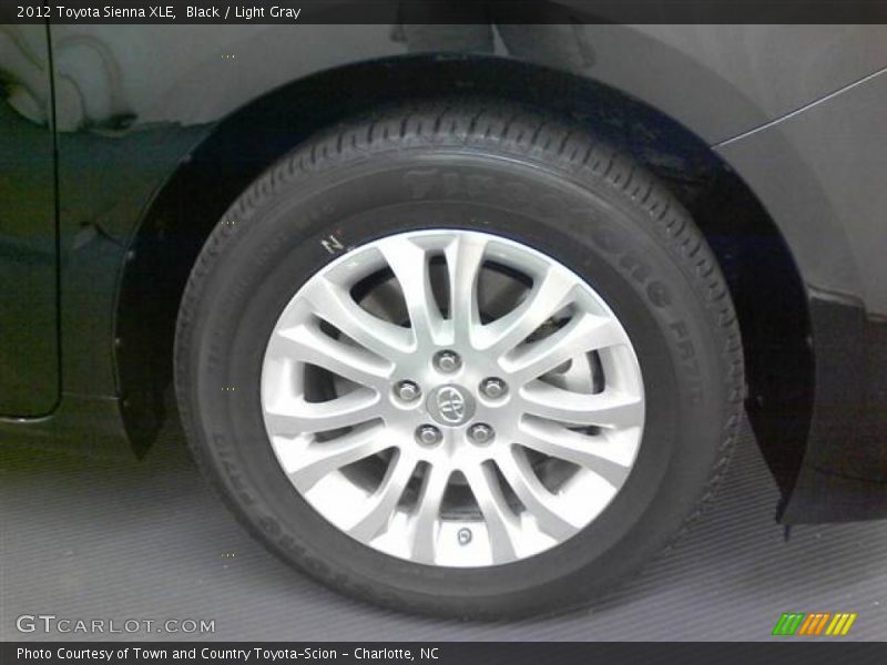 Black / Light Gray 2012 Toyota Sienna XLE