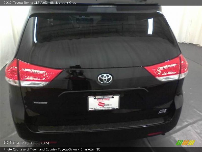 Black / Light Gray 2012 Toyota Sienna XLE AWD