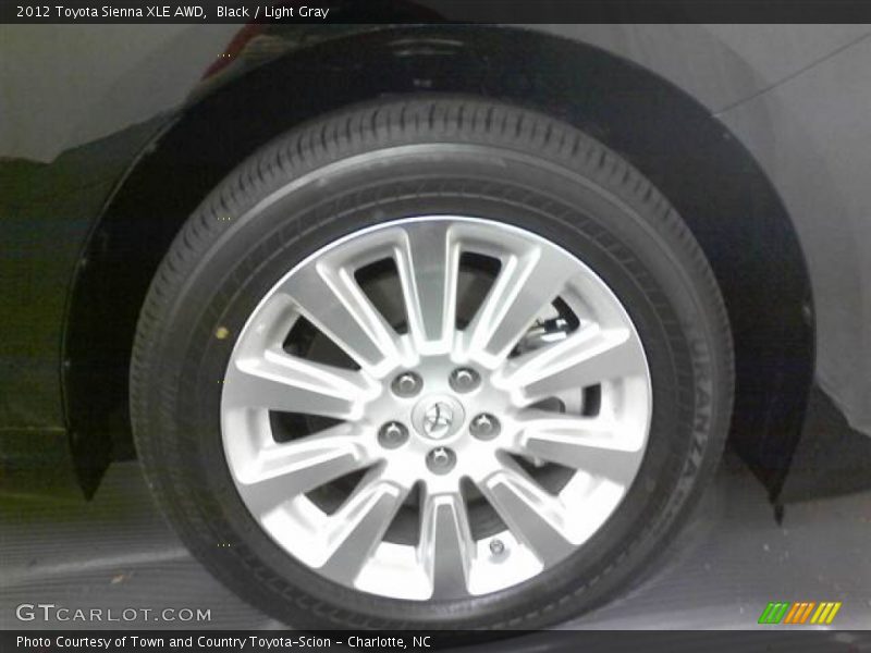 Black / Light Gray 2012 Toyota Sienna XLE AWD