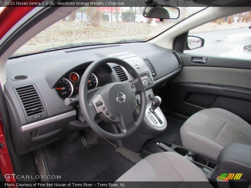  2010 Sentra 2.0 SR Charcoal Interior