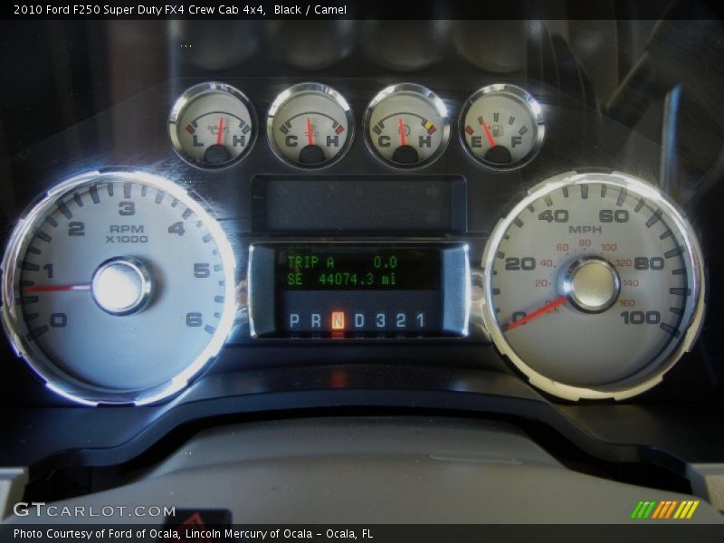  2010 F250 Super Duty FX4 Crew Cab 4x4 FX4 Crew Cab 4x4 Gauges