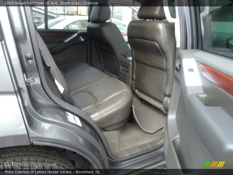 Storm Gray / Charcoal 2009 Nissan Pathfinder LE 4x4