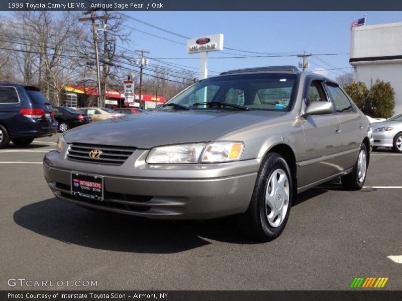 Antique Sage Pearl / Oak 1999 Toyota Camry LE V6