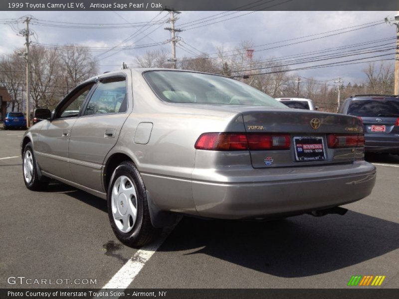 Antique Sage Pearl / Oak 1999 Toyota Camry LE V6
