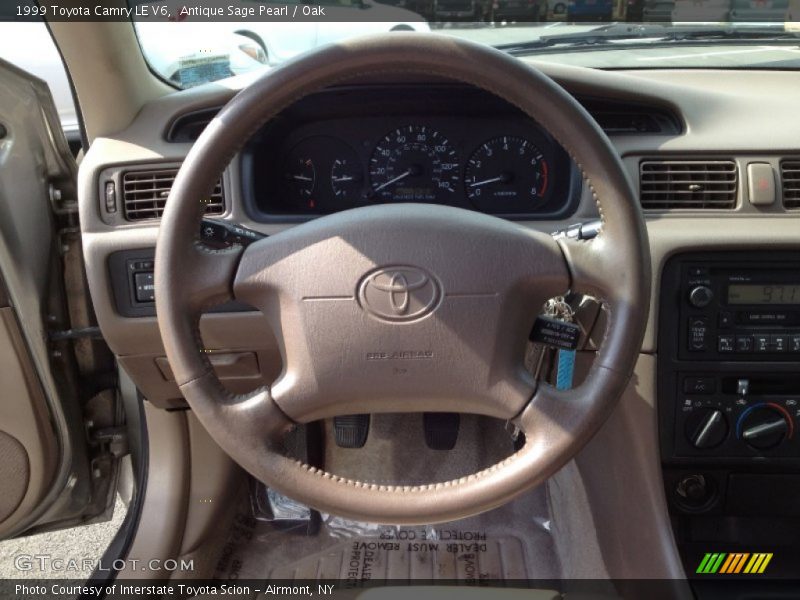 Antique Sage Pearl / Oak 1999 Toyota Camry LE V6