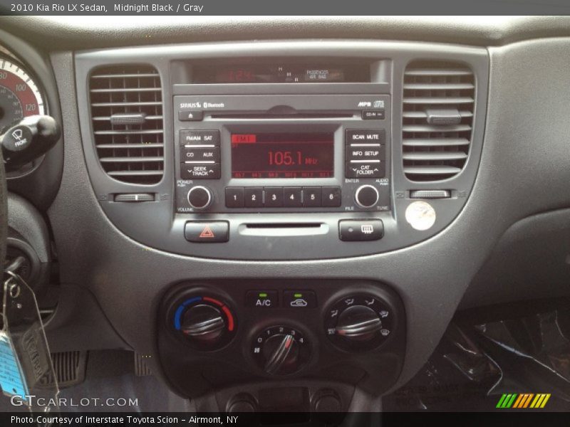 Controls of 2010 Rio LX Sedan