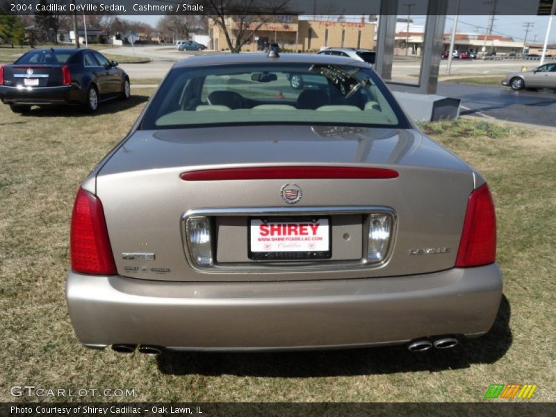 Cashmere / Shale 2004 Cadillac DeVille Sedan