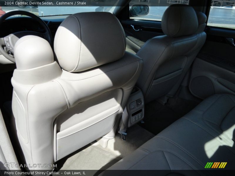 Cashmere / Shale 2004 Cadillac DeVille Sedan