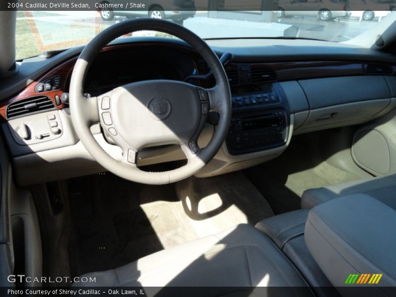 Cashmere / Shale 2004 Cadillac DeVille Sedan