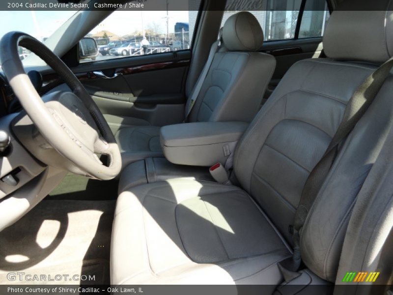 Cashmere / Shale 2004 Cadillac DeVille Sedan