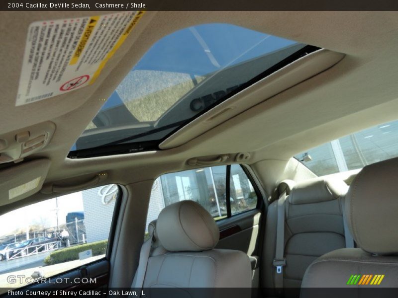 Cashmere / Shale 2004 Cadillac DeVille Sedan