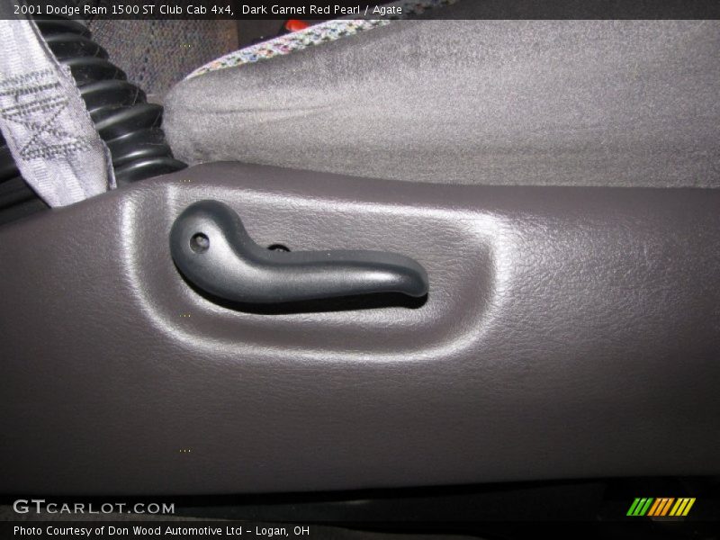Dark Garnet Red Pearl / Agate 2001 Dodge Ram 1500 ST Club Cab 4x4
