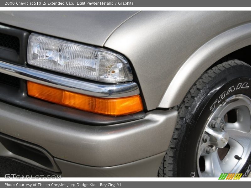 Light Pewter Metallic / Graphite 2000 Chevrolet S10 LS Extended Cab