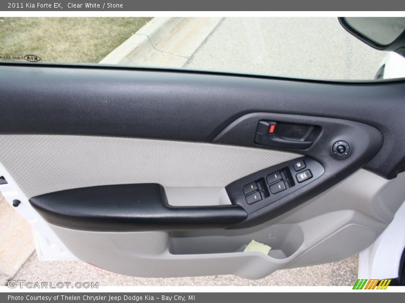 Clear White / Stone 2011 Kia Forte EX
