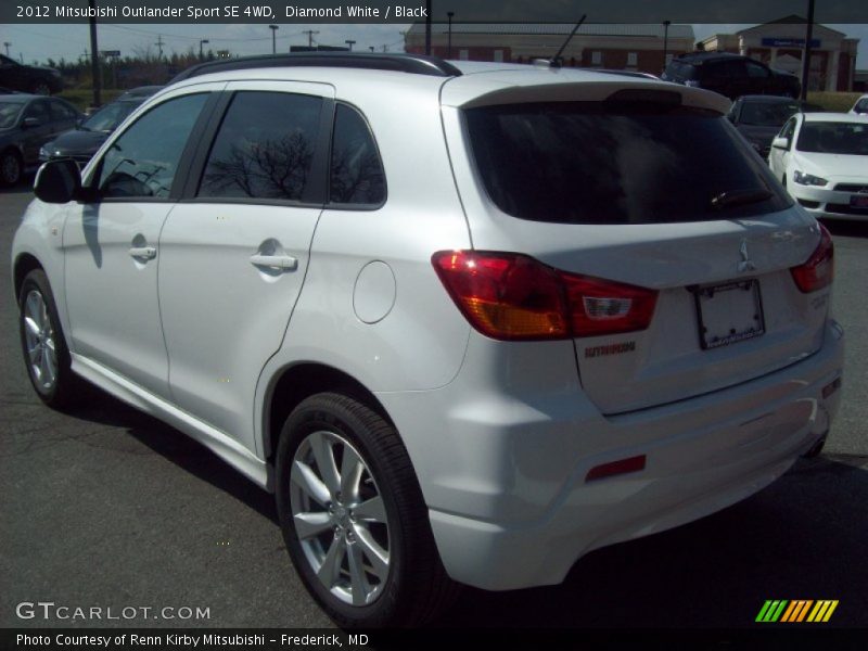 Diamond White / Black 2012 Mitsubishi Outlander Sport SE 4WD