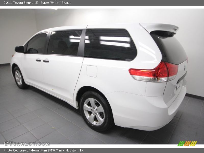Super White / Bisque 2011 Toyota Sienna LE