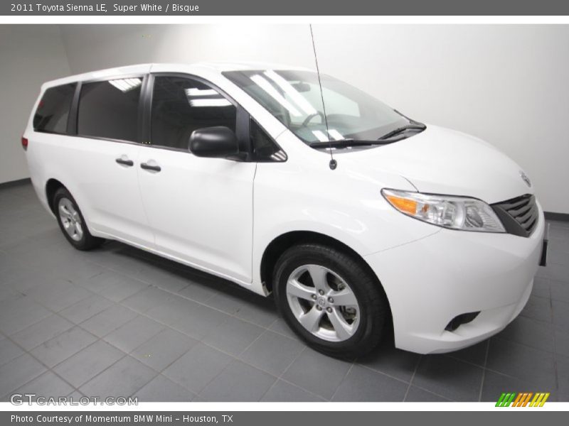 Super White / Bisque 2011 Toyota Sienna LE