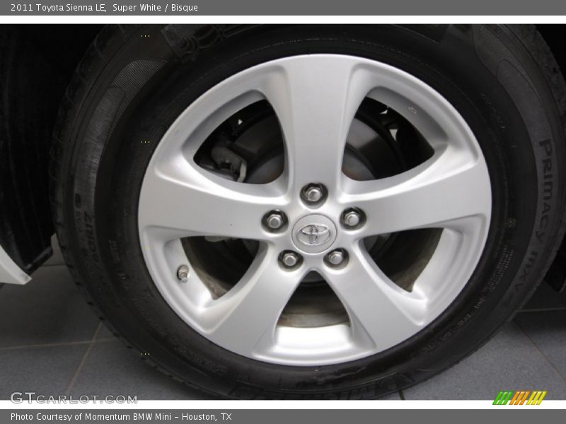 Super White / Bisque 2011 Toyota Sienna LE