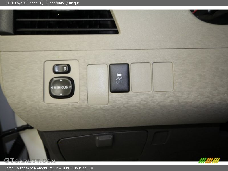 Super White / Bisque 2011 Toyota Sienna LE