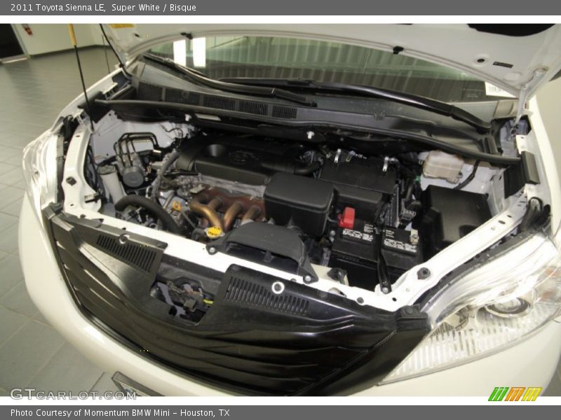 Super White / Bisque 2011 Toyota Sienna LE