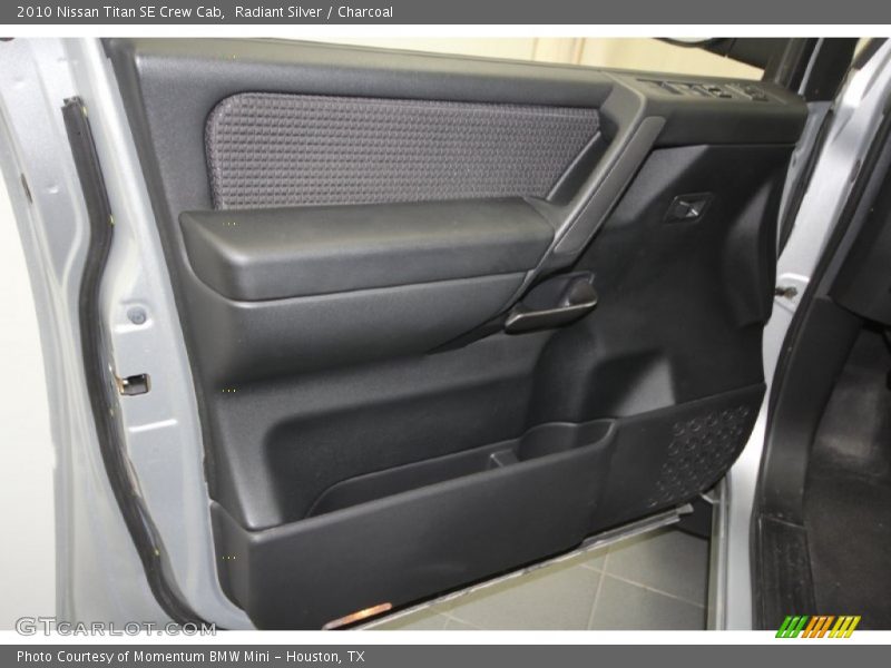 Radiant Silver / Charcoal 2010 Nissan Titan SE Crew Cab
