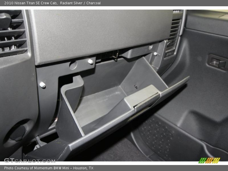 Radiant Silver / Charcoal 2010 Nissan Titan SE Crew Cab