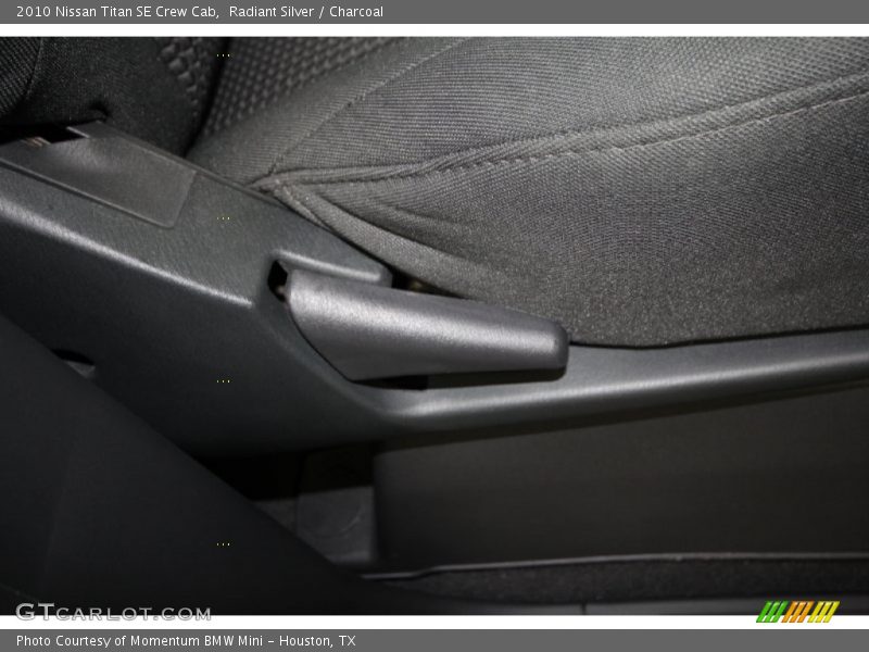 Radiant Silver / Charcoal 2010 Nissan Titan SE Crew Cab
