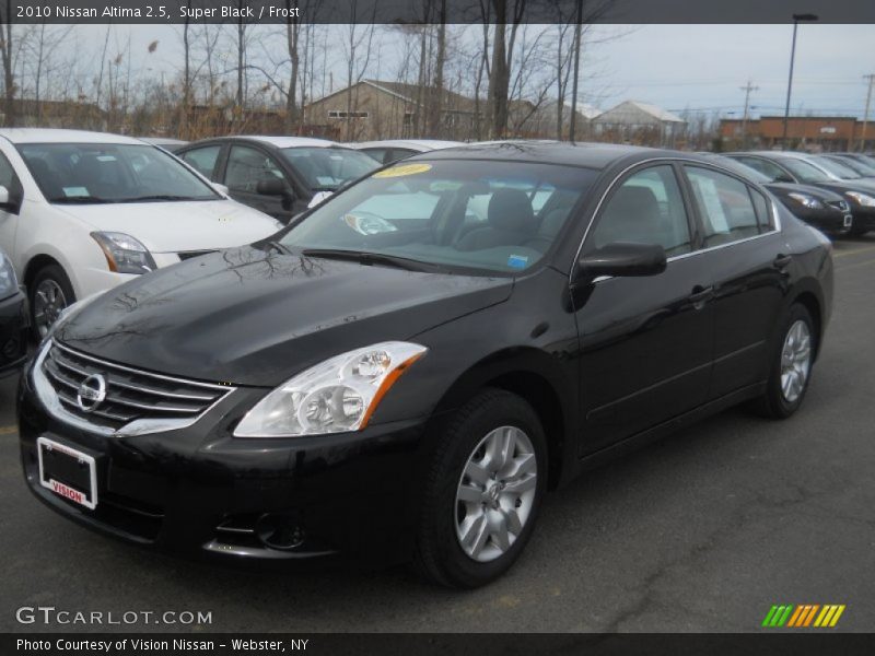 Super Black / Frost 2010 Nissan Altima 2.5