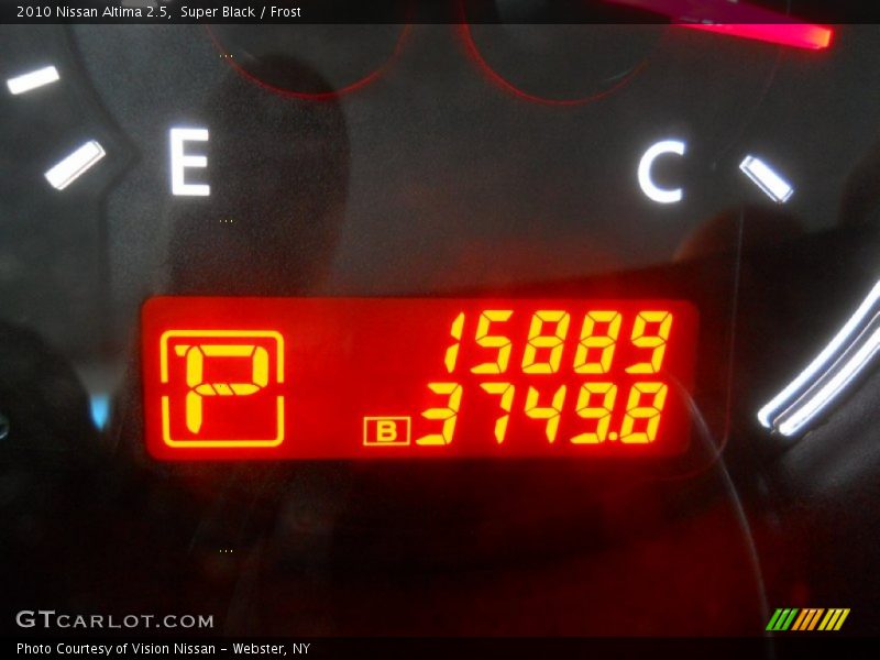 Super Black / Frost 2010 Nissan Altima 2.5