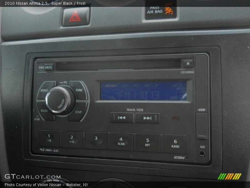 Super Black / Frost 2010 Nissan Altima 2.5