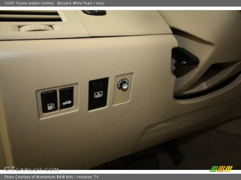Blizzard White Pearl / Ivory 2006 Toyota Avalon Limited